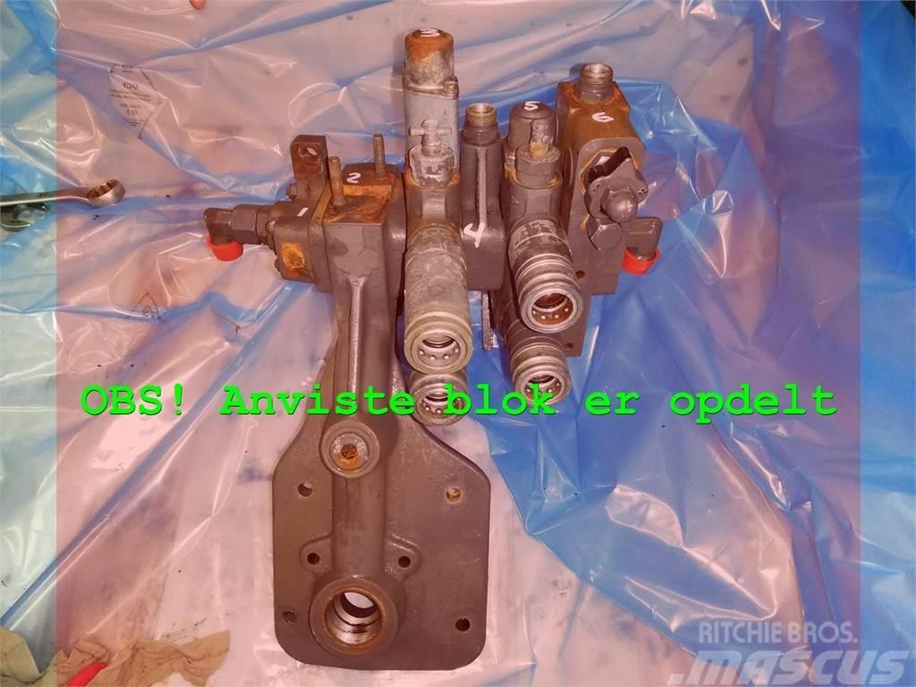 CLAAS Arion 420 Remote control valve Hydraulique