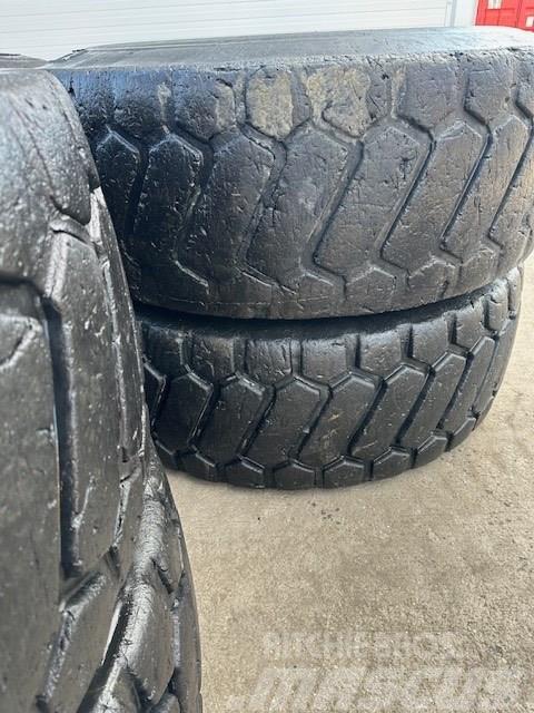 Magma 20,5 R 25 KOMPLET 6 SZT Tyres, wheels and rims