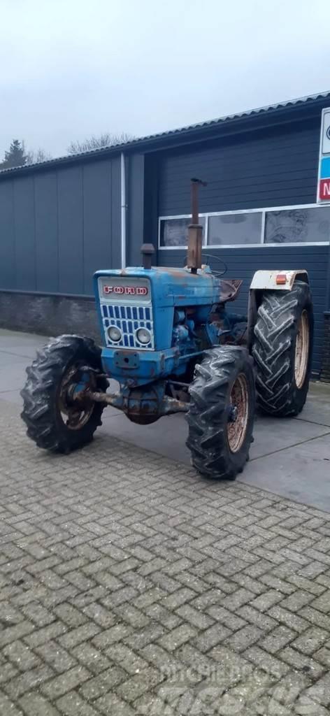 Ford 5000 4x4 Tracteur