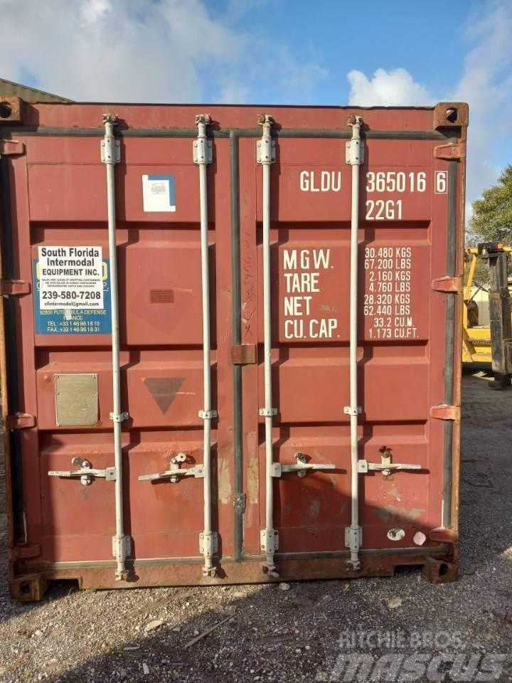 CIMC 20 FOOT USED WATER TIGHT SHIPPING CONTAINER Conteneurs de stockage