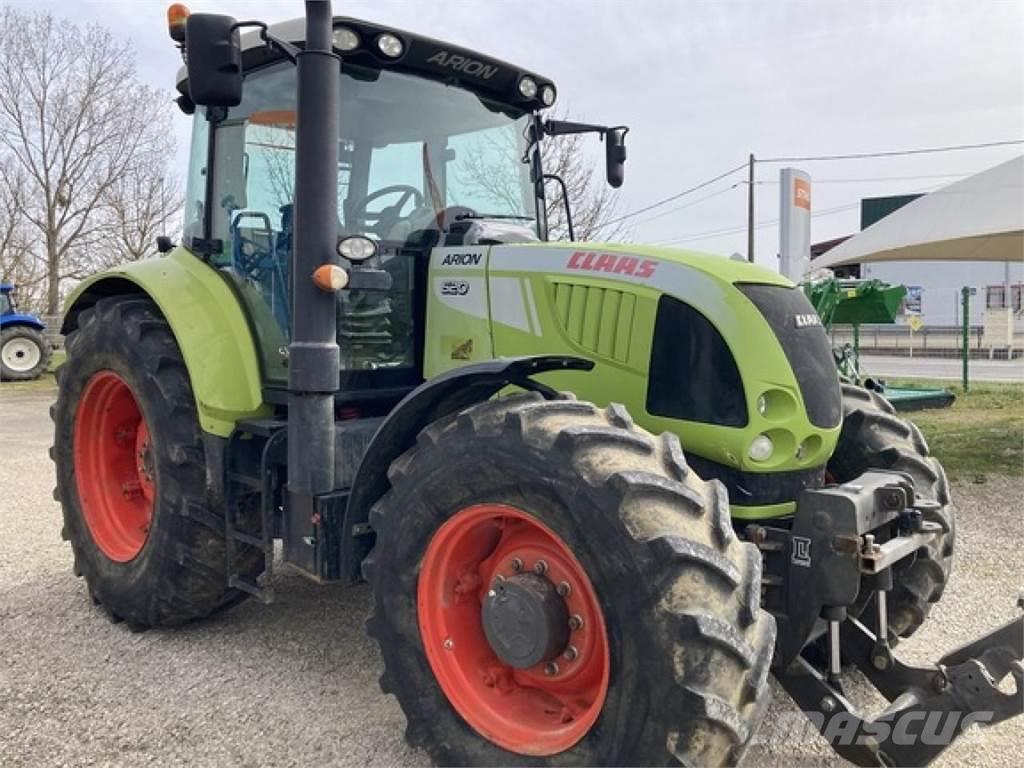 CLAAS ARION 620 Tracteur