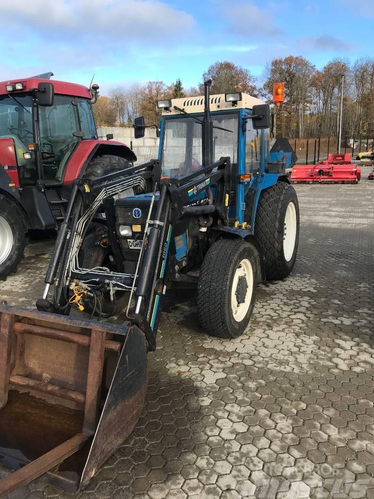 New Holland 3435 med snöredskap Tracteur