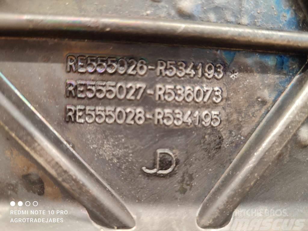 John Deere 6155R (R534105)  valve cover Moteur