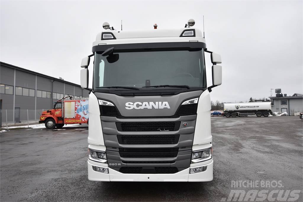 Scania R560 Super 8X4 Camion ampliroll