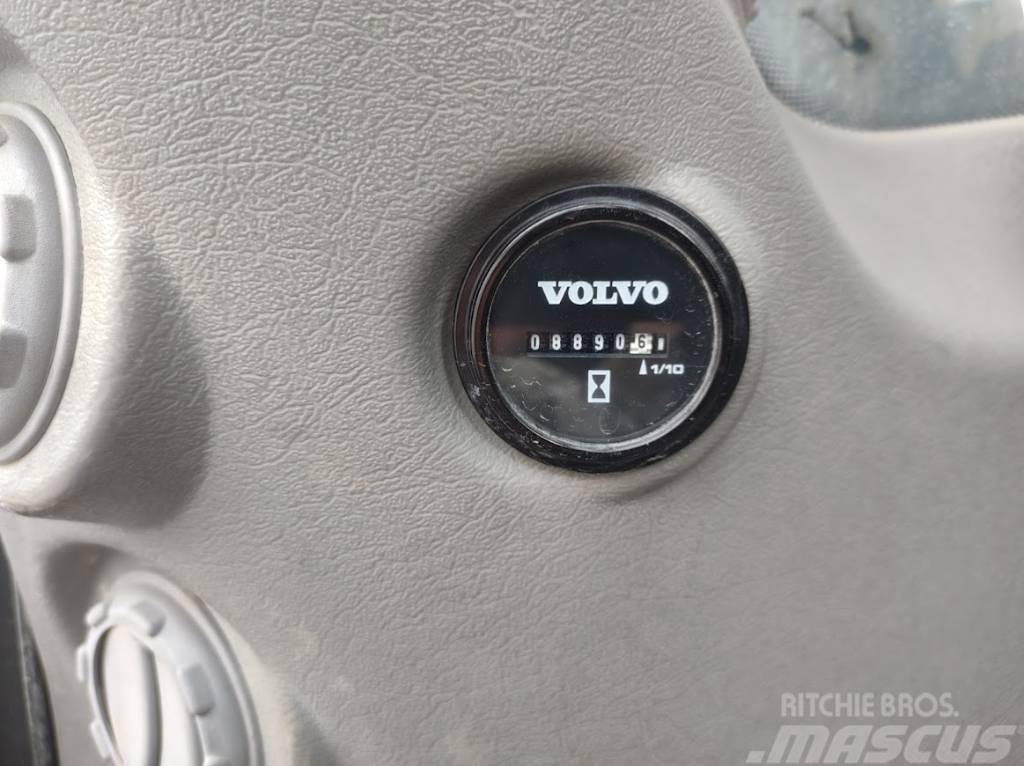 Volvo EC300DL Pelle sur chenilles