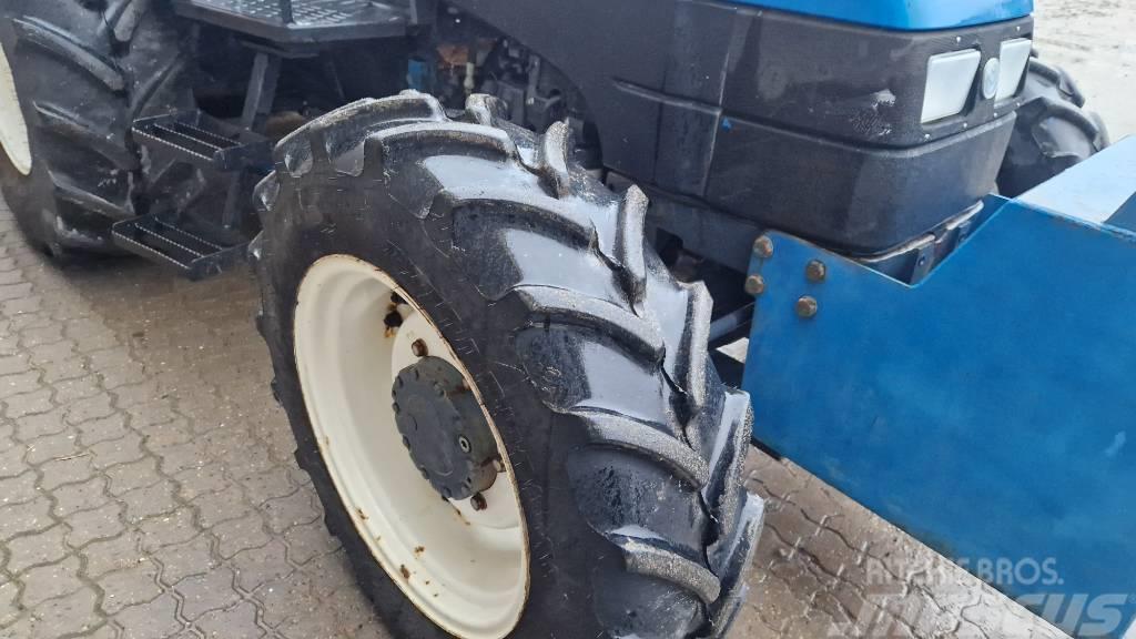 New Holland 4635 Tracteur