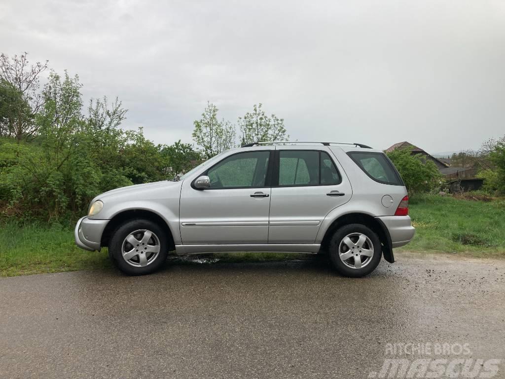 Mercedes-Benz Ml270CDI Véhicules Cross-Country