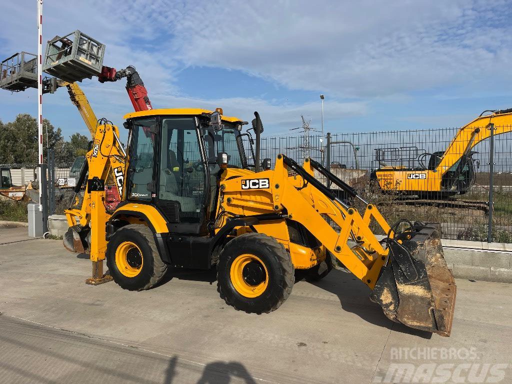 JCB 3 CX / compact / 1650 hrs Tractopelle
