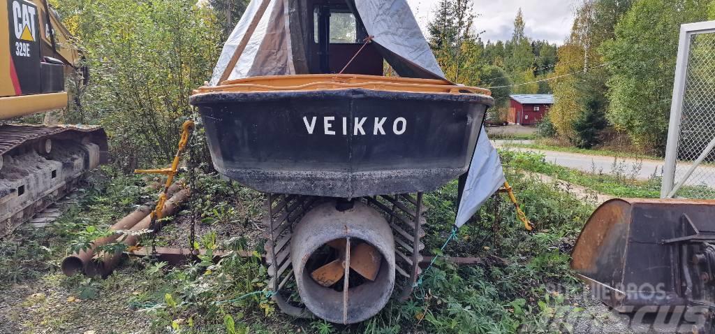  Hinaaja Veikko 6mR Bateaux de travail, barges et pontons