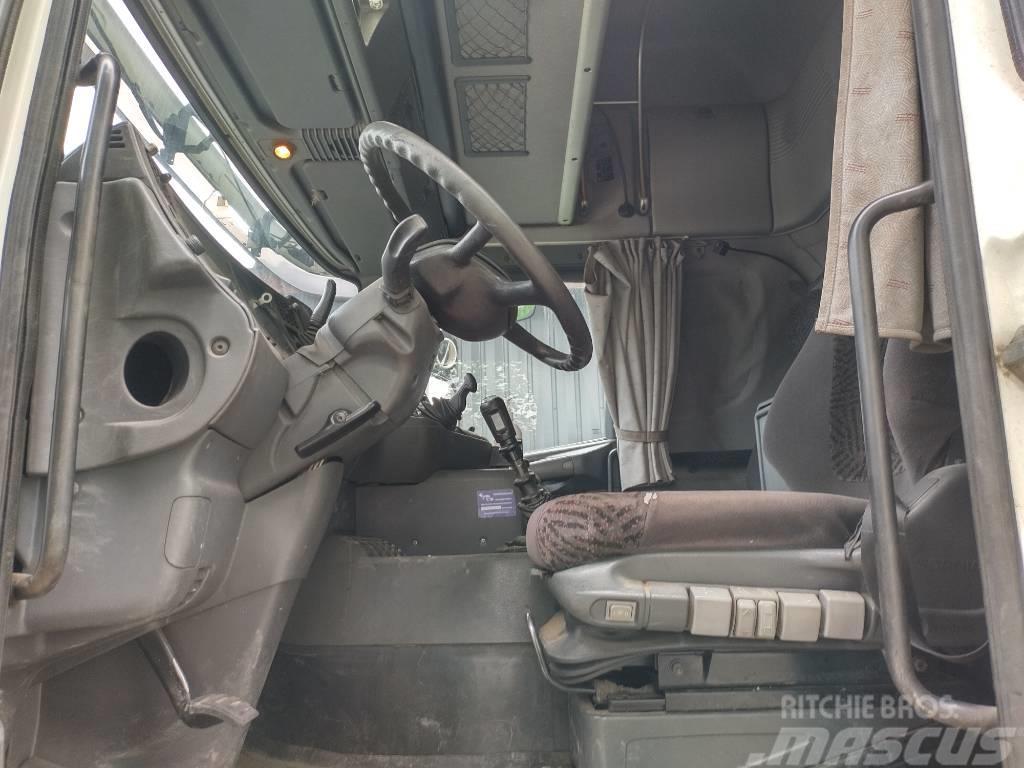 Scania R114 6x2 umpikori, työkoneeksi rekisteröity Camion Fourgon