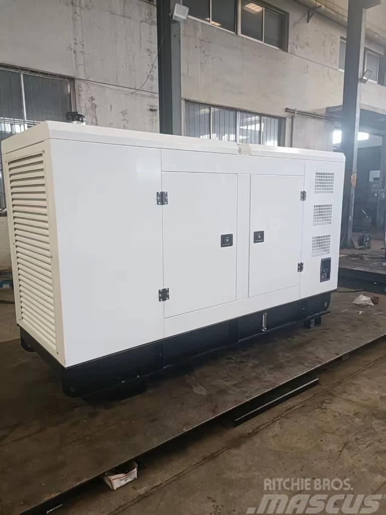 Cummins 6BTAA5.9-G12 Sound insulation generator set Générateurs diesel
