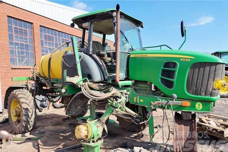John Deere JD 4630 Spray Tractor Now stripping for spares. Tracteur