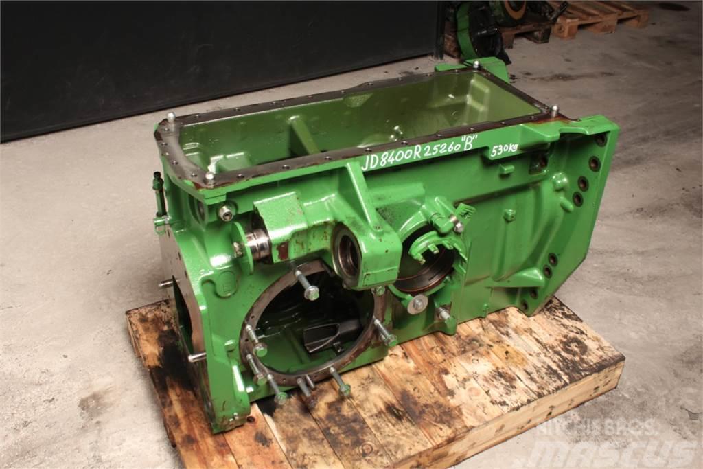 John Deere 8400R Oil Pan Engines