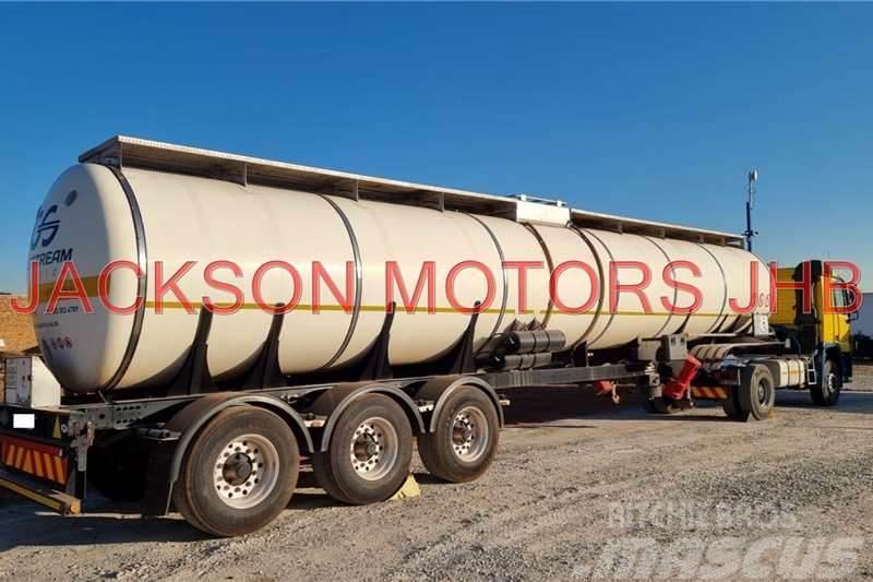  38000L STAINLESS STEEL 316 GRADE TRI AXLE Autre camion