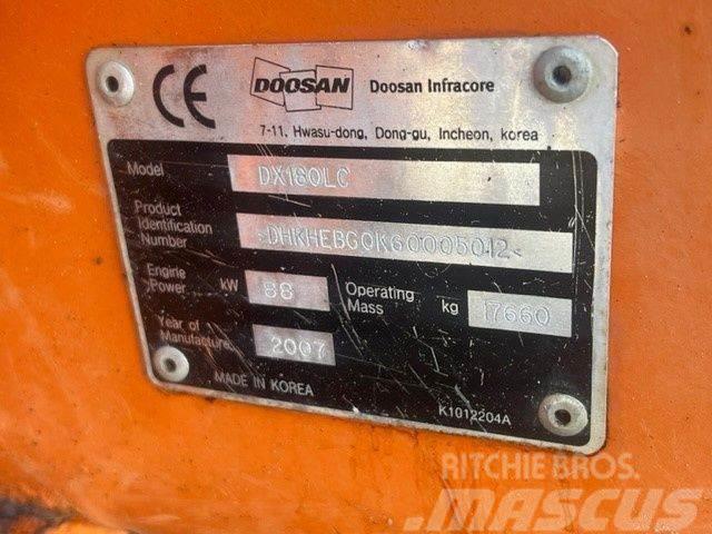 Doosan DX 180 LC Pelle sur chenilles