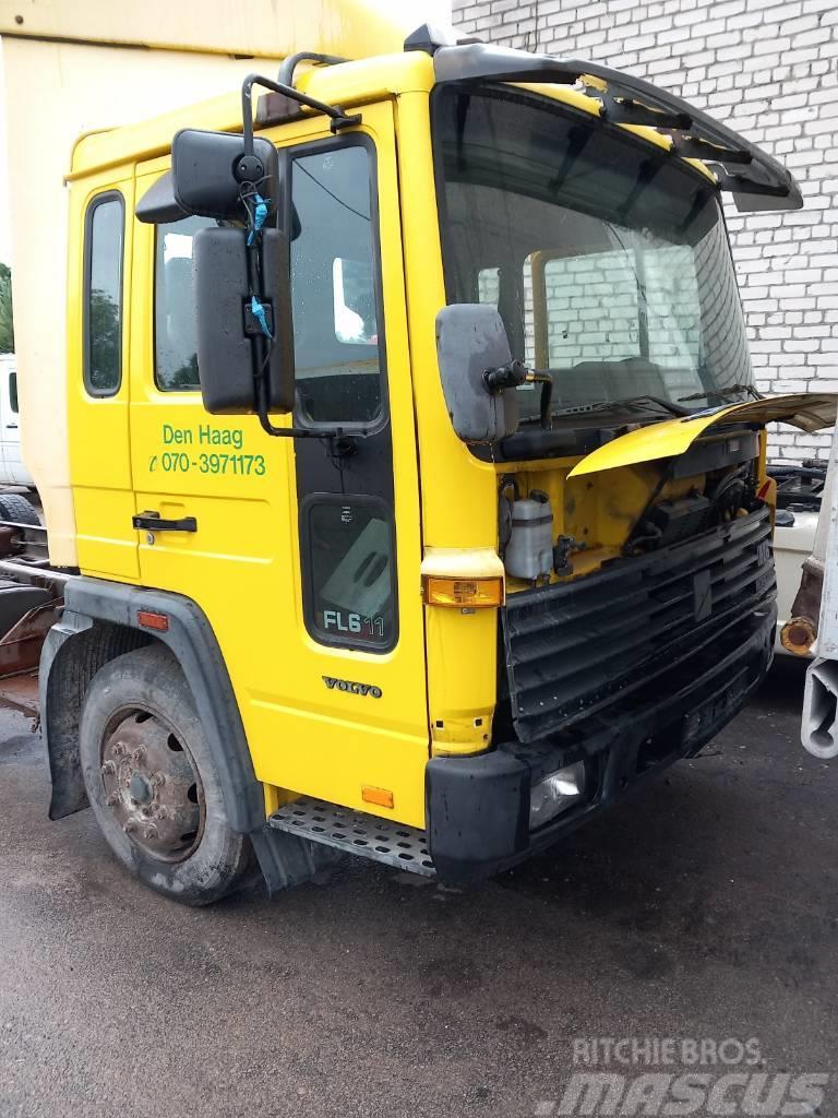 Volvo FL6 D6A, R700 Cabines