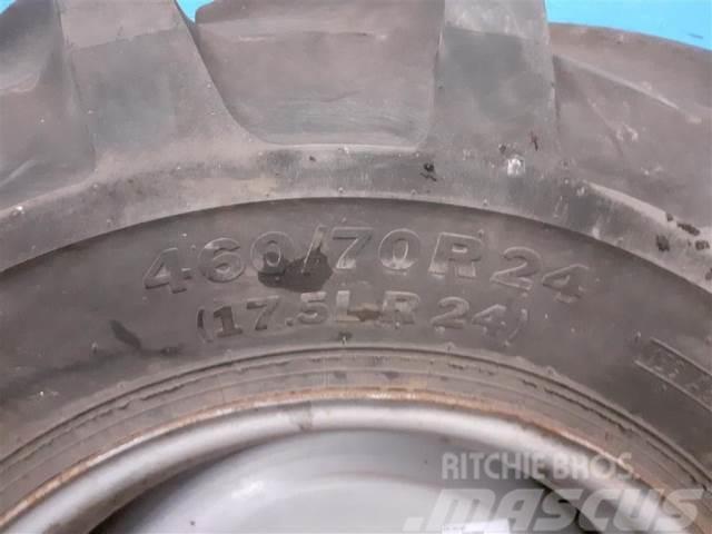  24 460/70R24 (17.5 LR 24) Tyres, wheels and rims