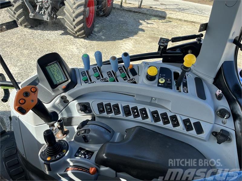New Holland T7060 Med frontlæsser Tracteur