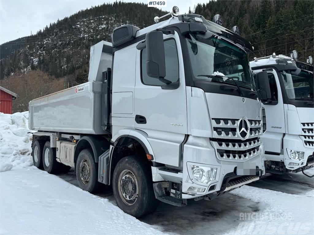 Mercedes-Benz Arocs 3258 8x4 tipper truck Camion benne