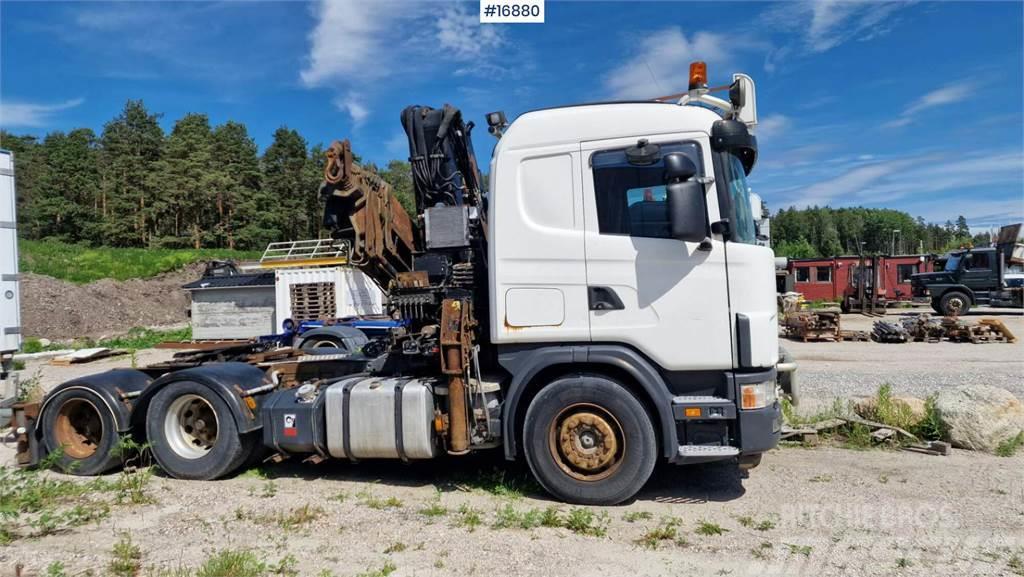 Scania R124 6x2 crane tractor w/ 33 t/m Hiab crane Camion plateau ridelle avec grue