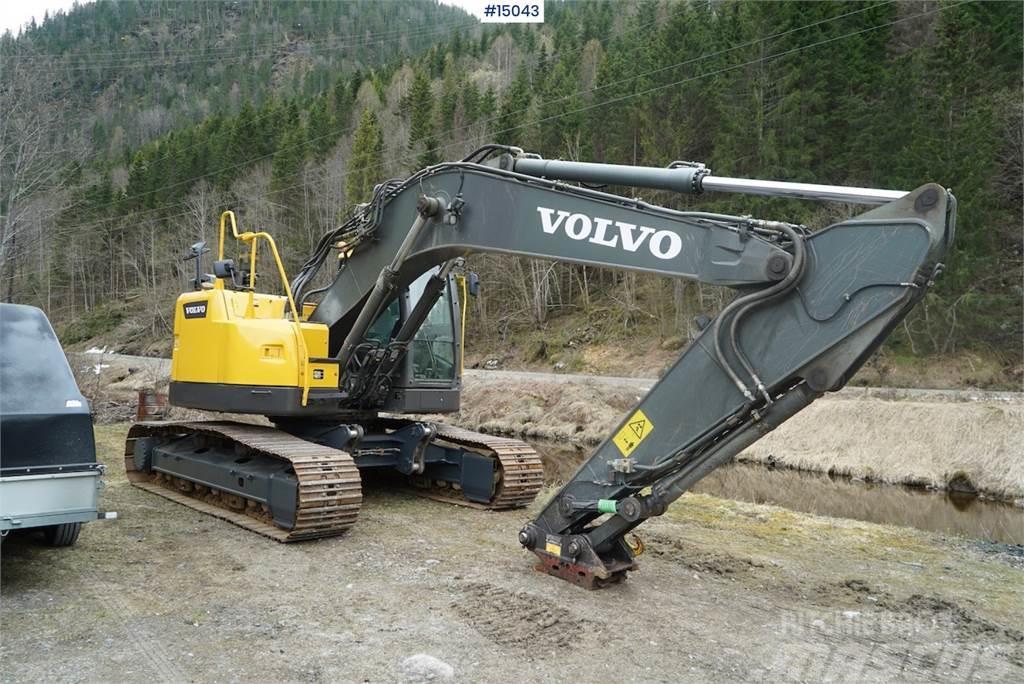 Volvo ECR235DL Excavator w/ bucket and rotor tilt. Pelle sur chenilles