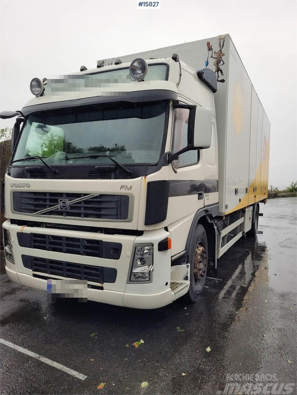 Volvo FM 300 Cabinet car w/ full side opening. Camion Fourgon