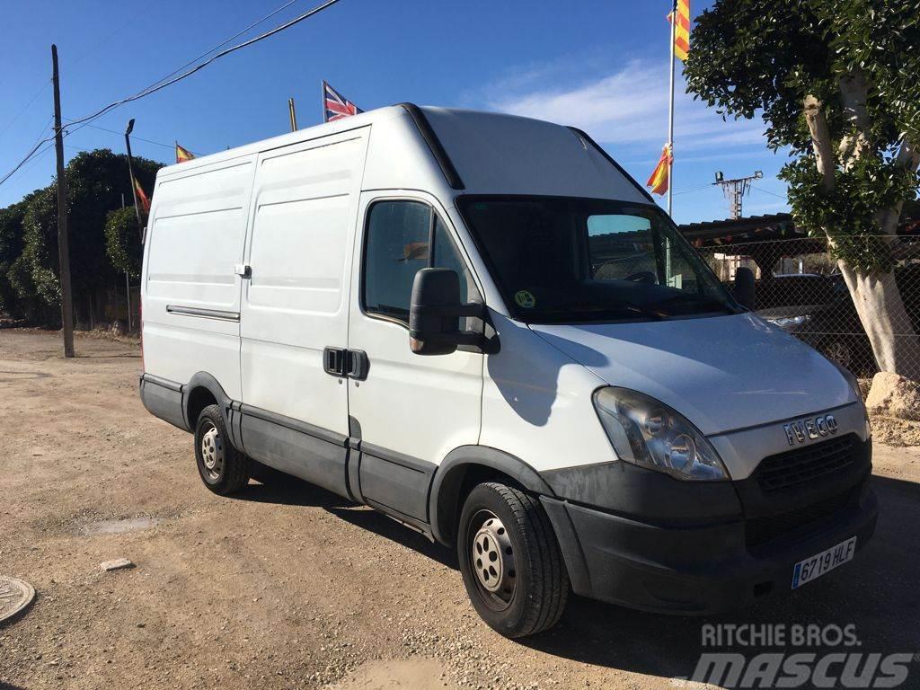 Iveco Daily Ch.Cb. 35C13 Transversal 4100RD Utilitaire