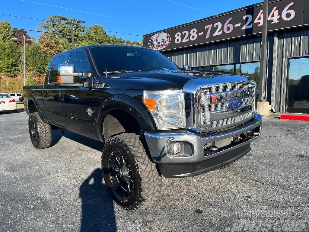 Ford F-250 SD Lariat Crew Cab 4WD Utilitaire benne