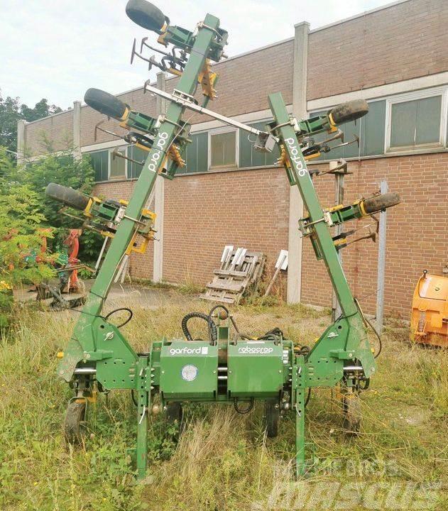 SONSTIGE Robocrop Maishacke 8 Reihen - mit Kamera Autres matériels agricoles