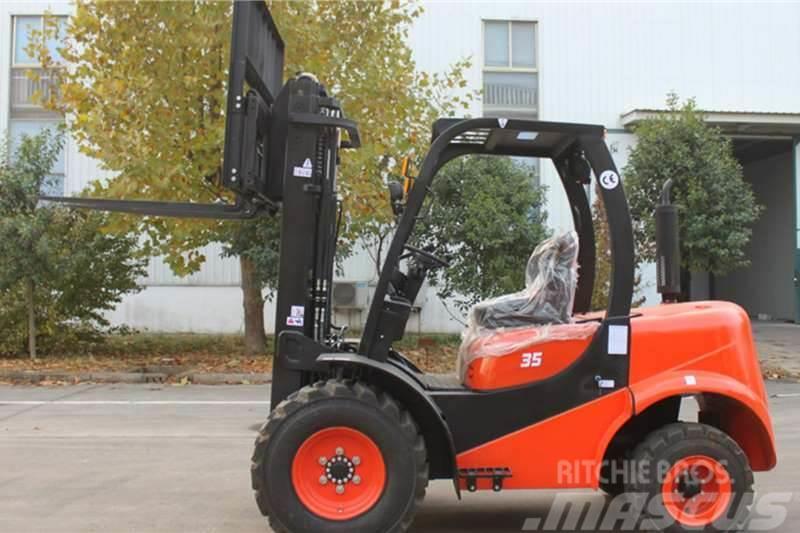  New 2.5 and 3.5 ton rough terrain forklifts Forklift trucks - others