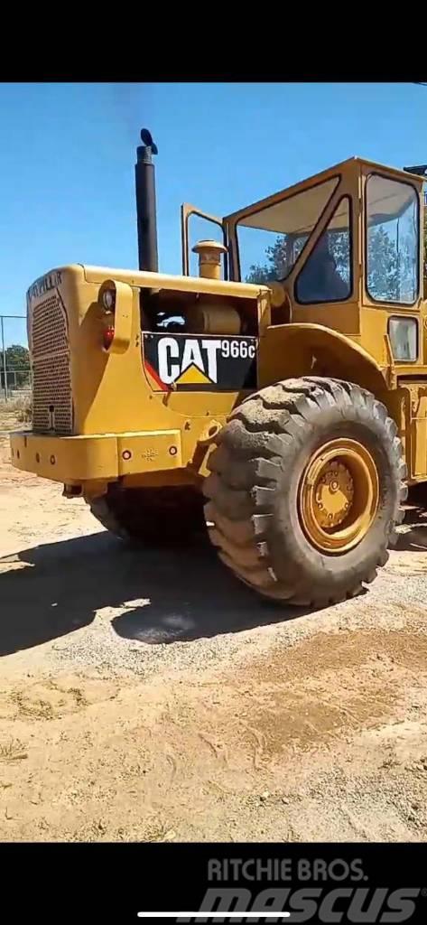CAT 966C Chargeuse sur pneus