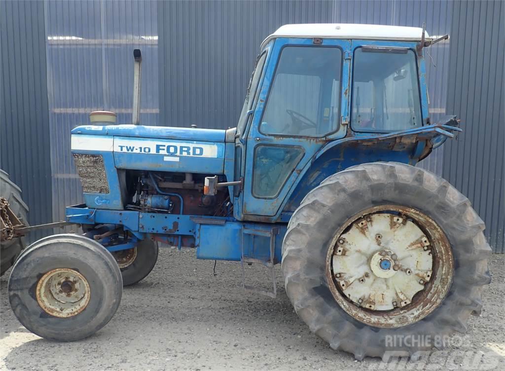 Ford TW10 Tracteur