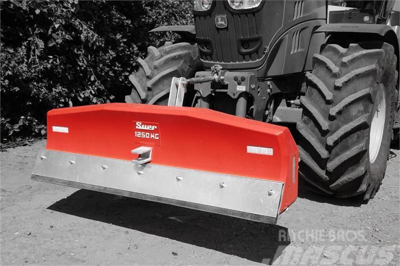  Suer 1250 kg med skrabe funktion GRATIS LEVERING Autres équipements pour tracteur