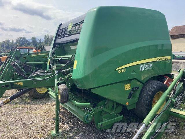 John Deere 960 Presse à balle ronde