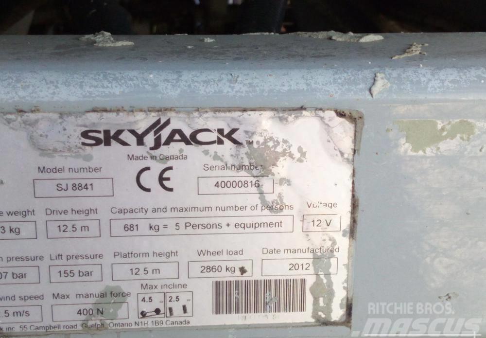 SkyJack SJ 8841 RT 4x4 ollós emelő 14.3M! Nacelle ciseaux