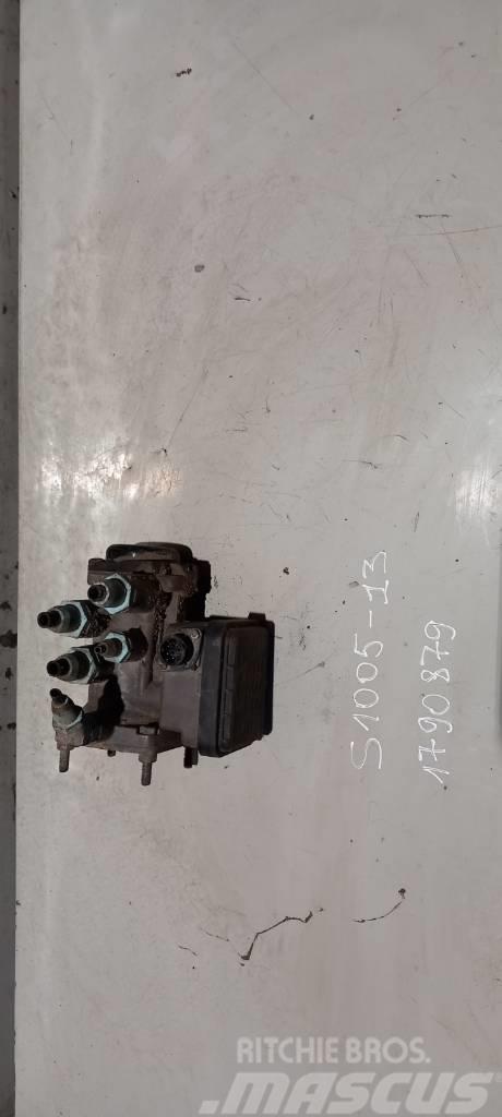 Scania R440 EBS valve 1790879 Boîte de vitesse