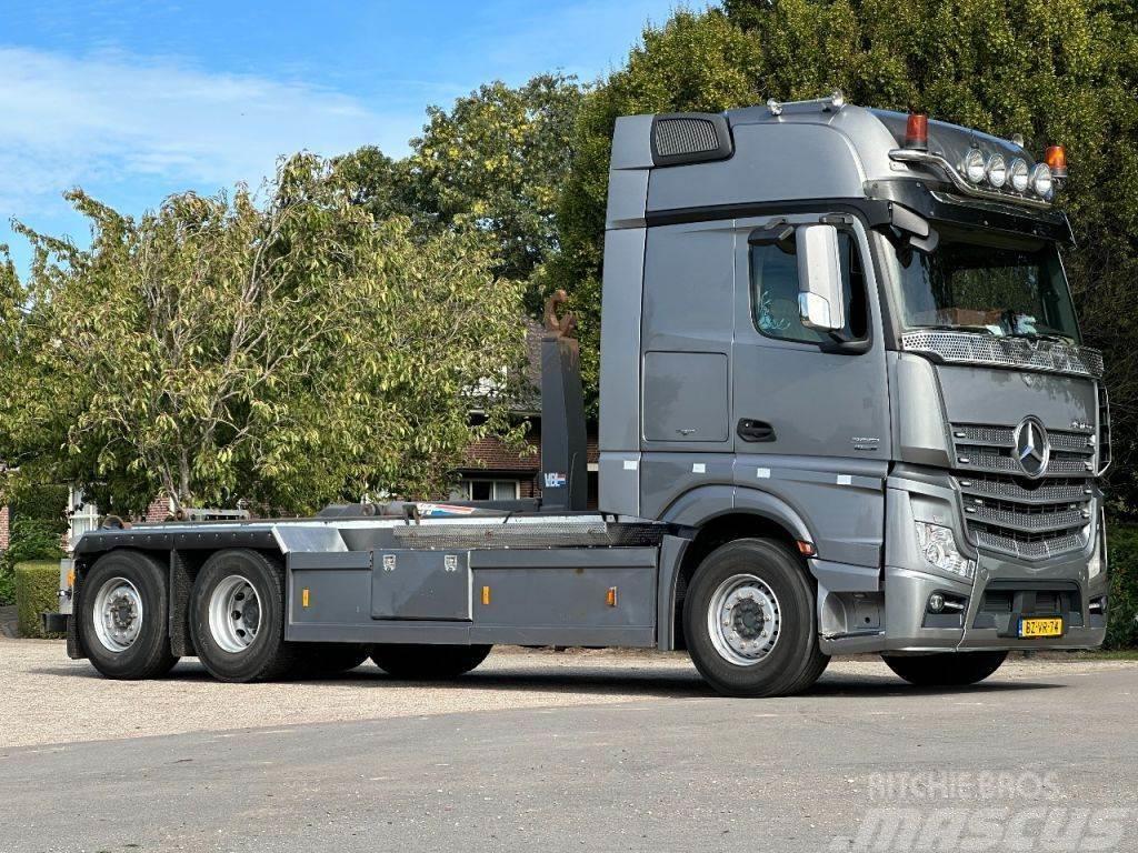 Mercedes-Benz Actros 2551!!EURO6!!HOOKLIFT/CONTAINER/FULL OPTION Camion ampliroll