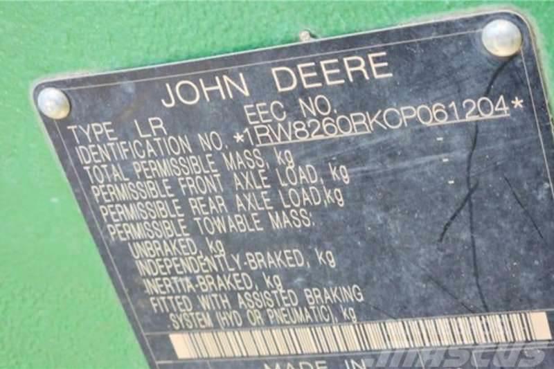 John Deere 8260R Tracteur