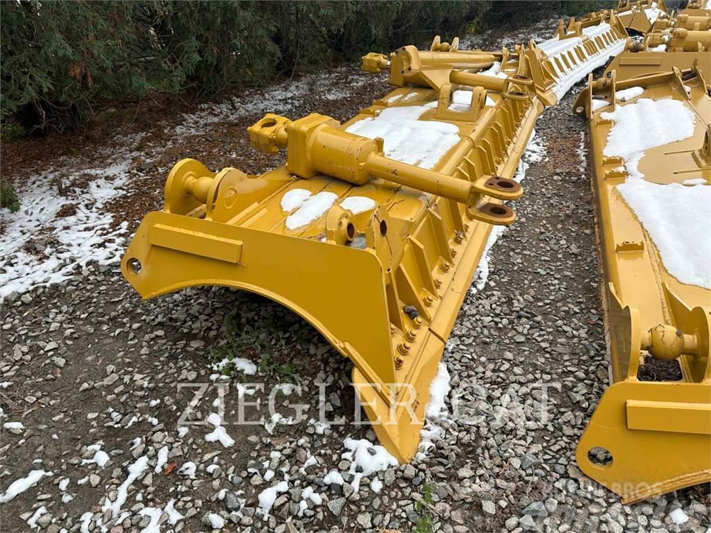 CAT D8T TRACK TYPE TRACTOR ANGLE BLADE Lame