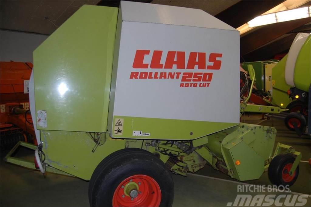 CLAAS Rollant 250 RC Presse à balle ronde