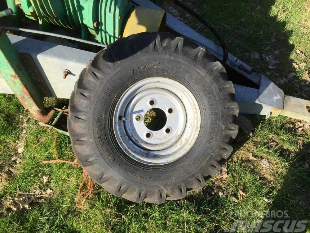  Dumper wheel and tyre 7.00 -12 £70 plus vat £84 Pneus, roues et jantes