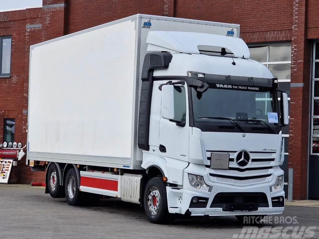 Mercedes-Benz Actros 2551 Streamspace 6x2 - Box with side doors Camion Fourgon