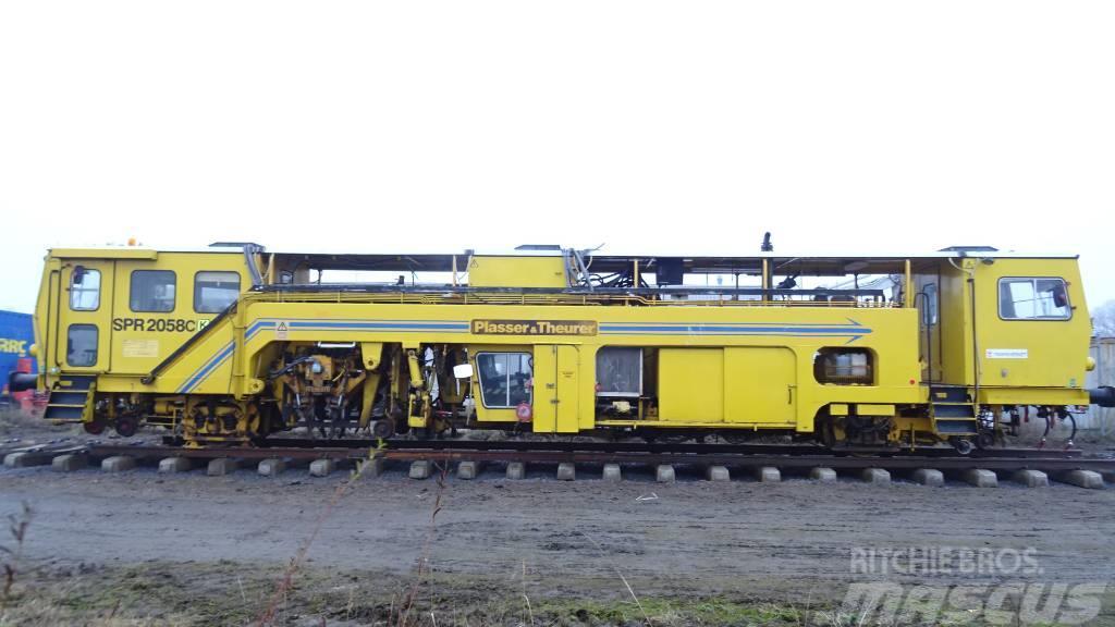  Plasser & Theurer 08-275SP combi Tamping machine Matériel ferroviaire