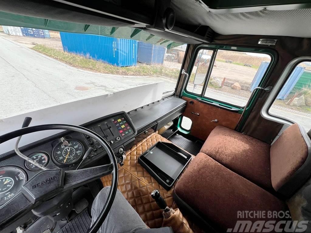 Scania Vabis 111 4x2 Camion benne