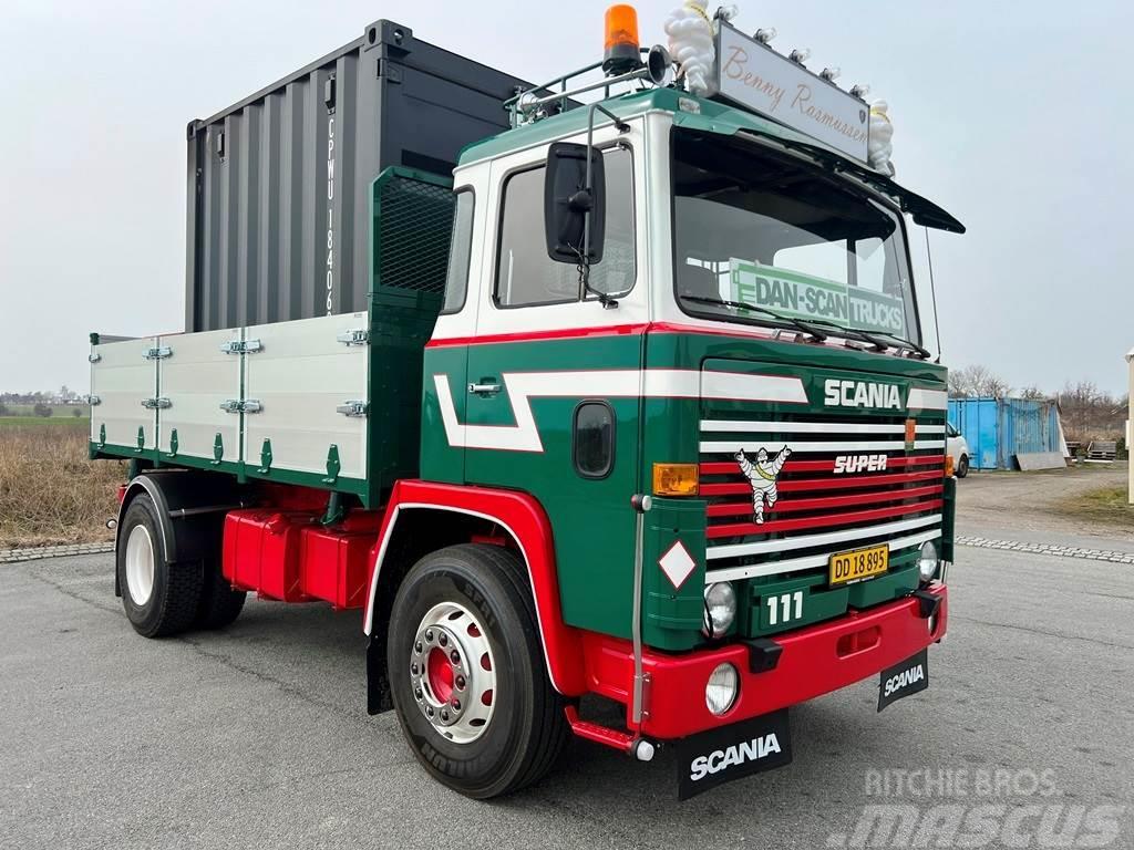 Scania Vabis 111 4x2 Camion benne