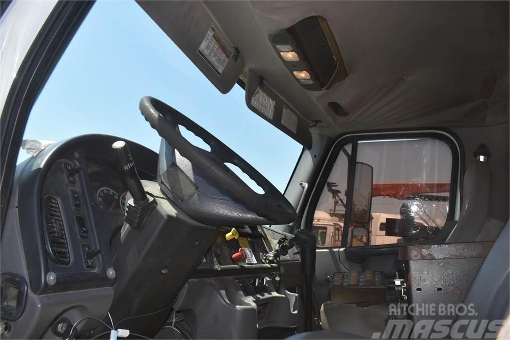 Freightliner BUSINESS CLASS M2 112 Camion plateau ridelle avec grue