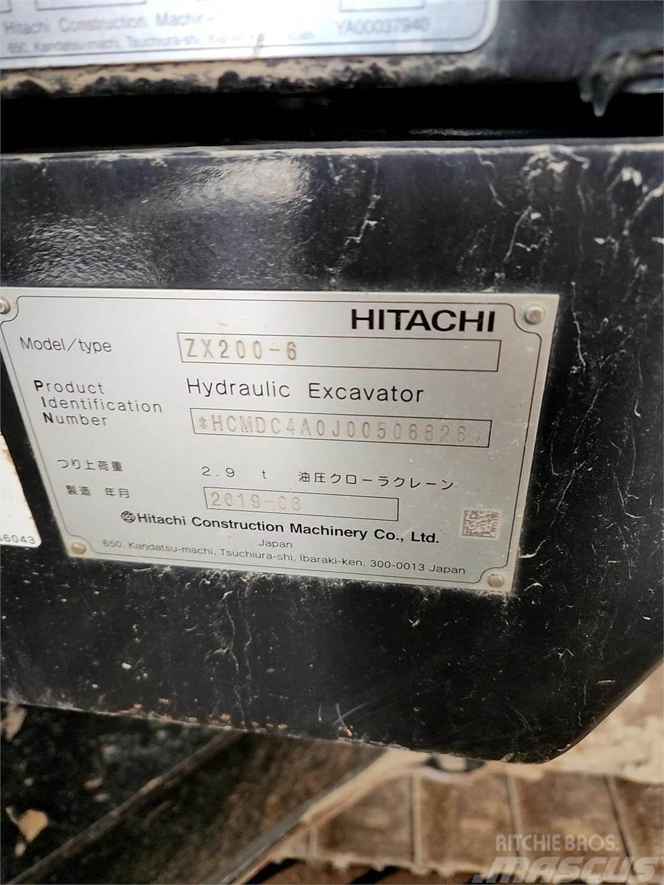 Hitachi ZX200-6 Pelle sur chenilles