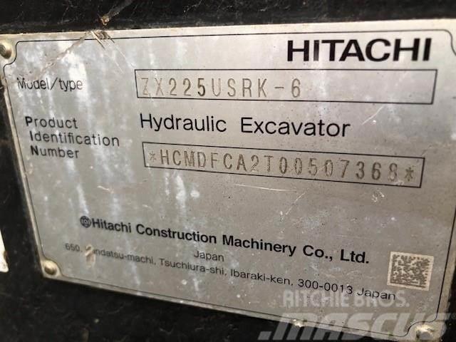 Hitachi ZX225USRK-6 Pelle sur chenilles
