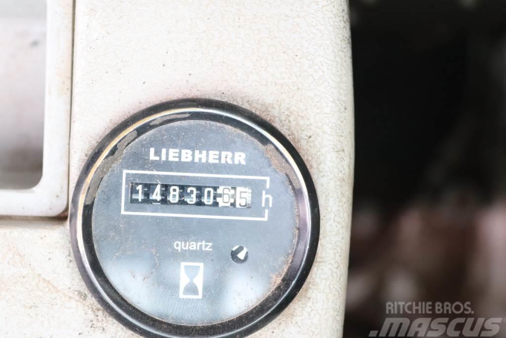 Liebherr A 924 C Umschlagbagger mit Greifer Pelle sur pneus