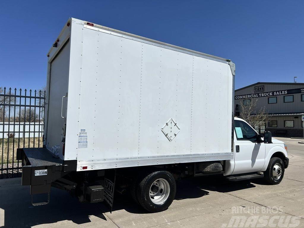 Ford F-350 12’Long Van Body With Lift Gate Camion Fourgon